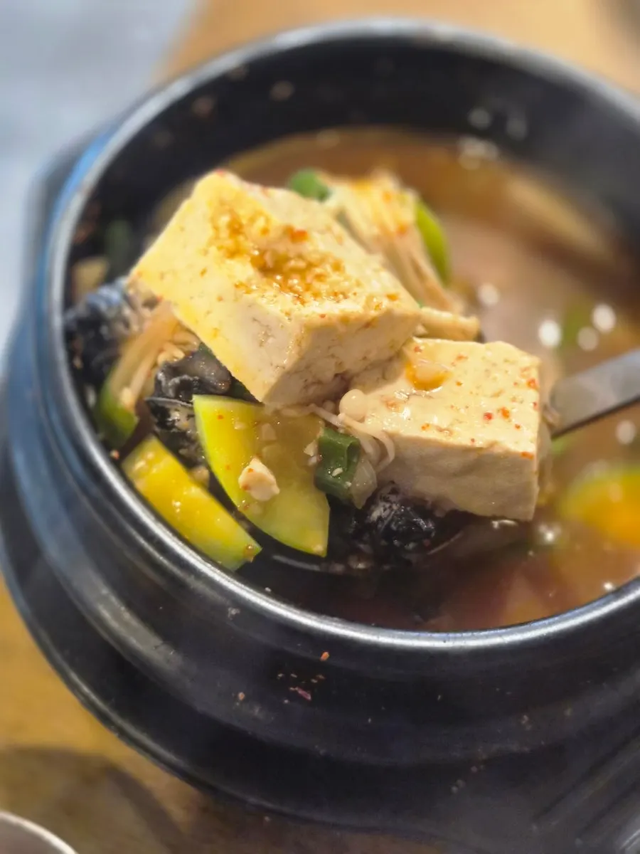 Sea snail soybean paste stew and rice