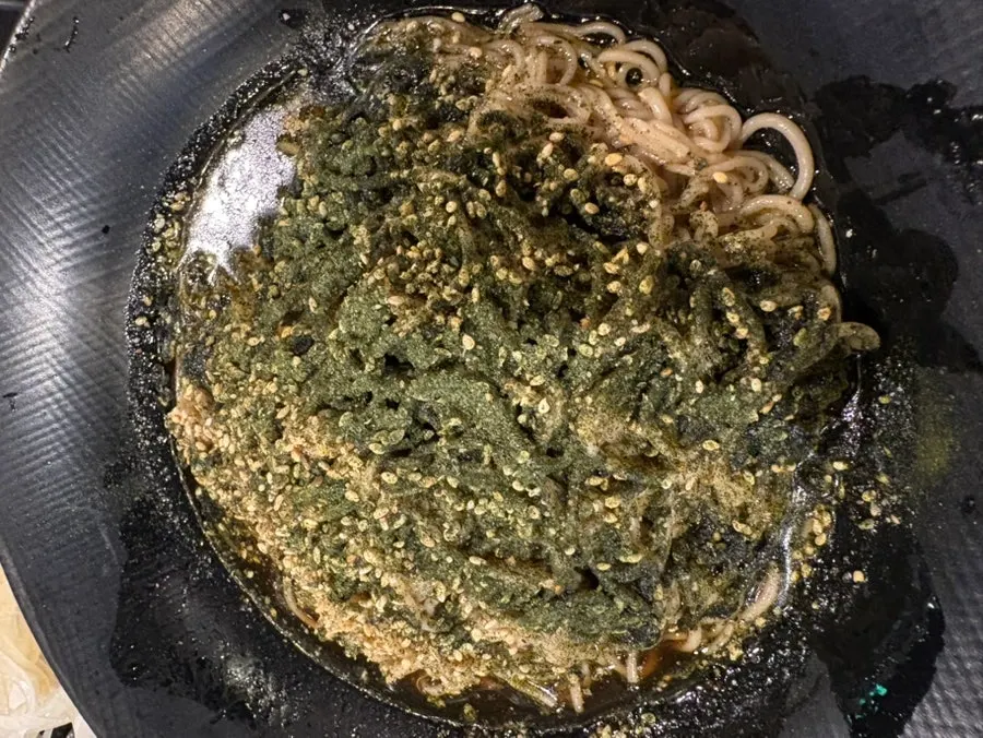Mulberry-leaf tteollegi sujebi Korean meal dish
