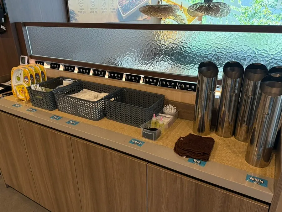 Amenities corner with hair ties and wet wipes