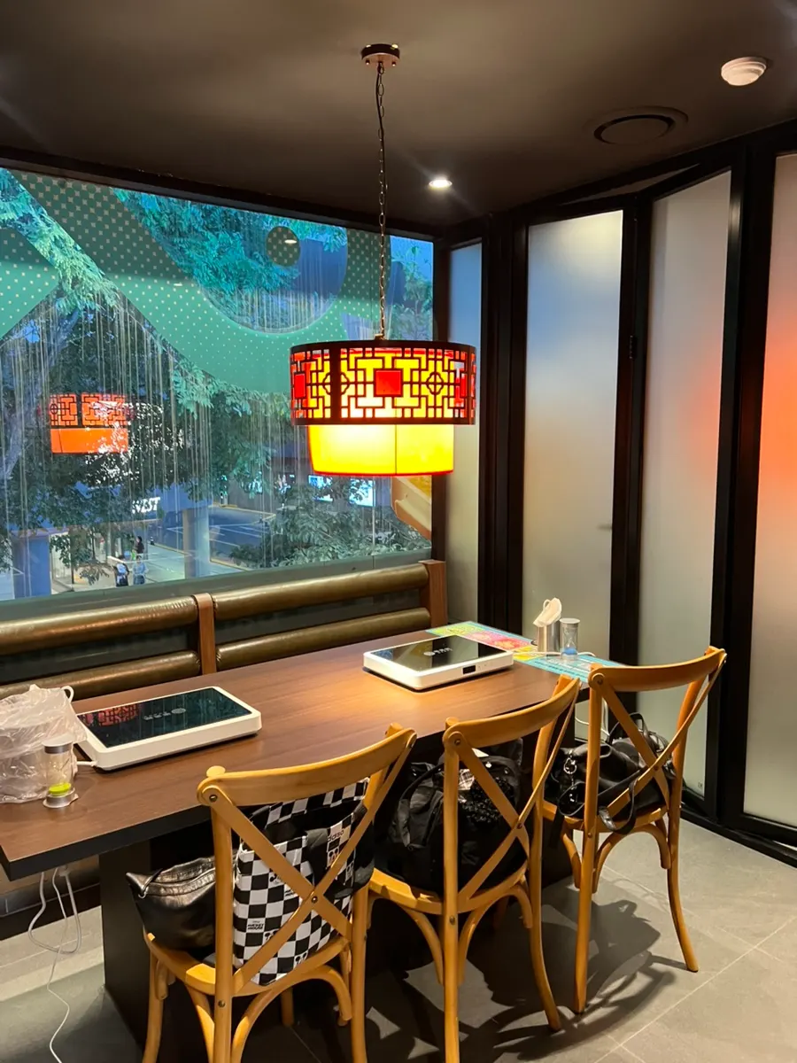 Private room space usable for gatherings and group dinners