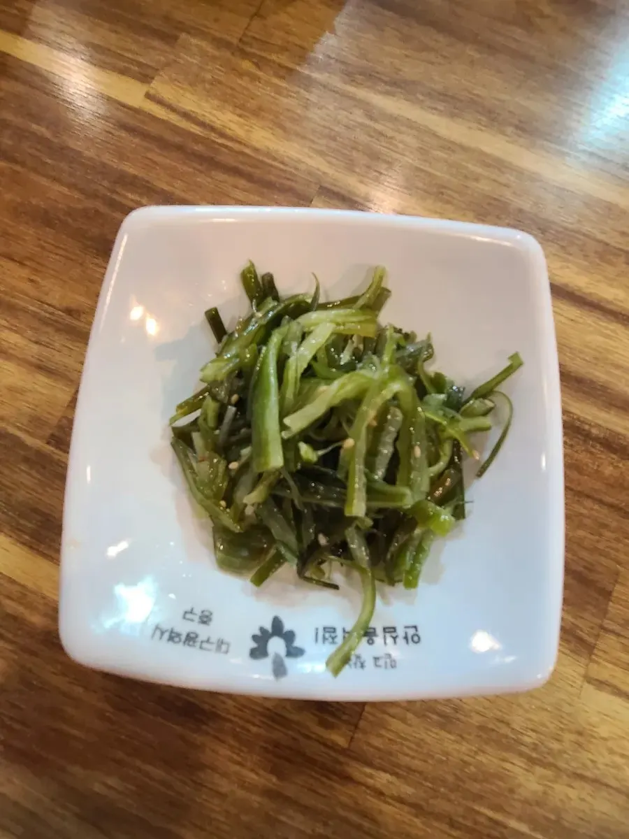 Seasoned bean sprouts and radish salad side dishes