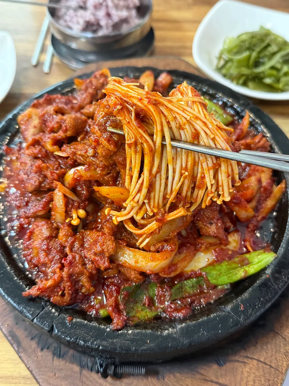 Enoki mushrooms soaked in sauce