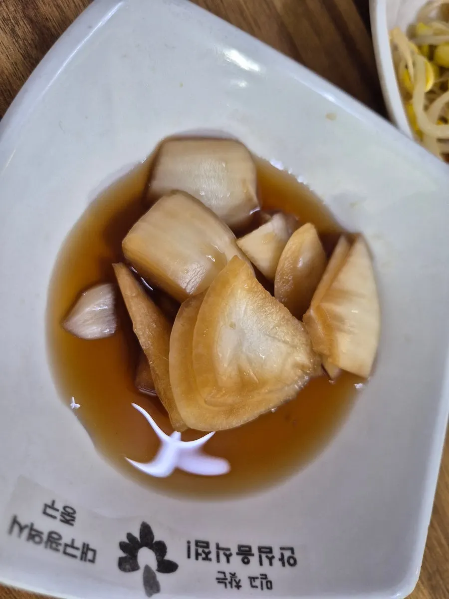 석갈비와 밥 한 숟가락 조합