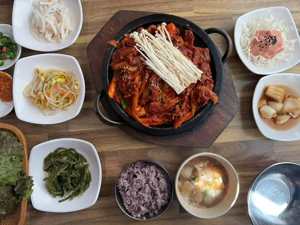 The soybean stew served as a default side dish