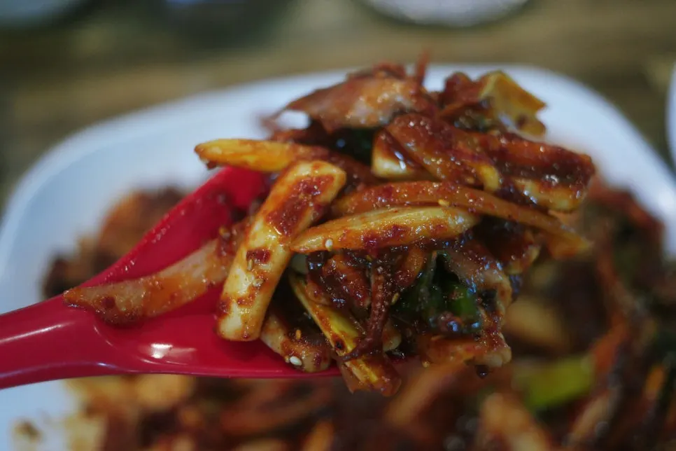 Mild-spice squid stir-fry with a bowl of rice