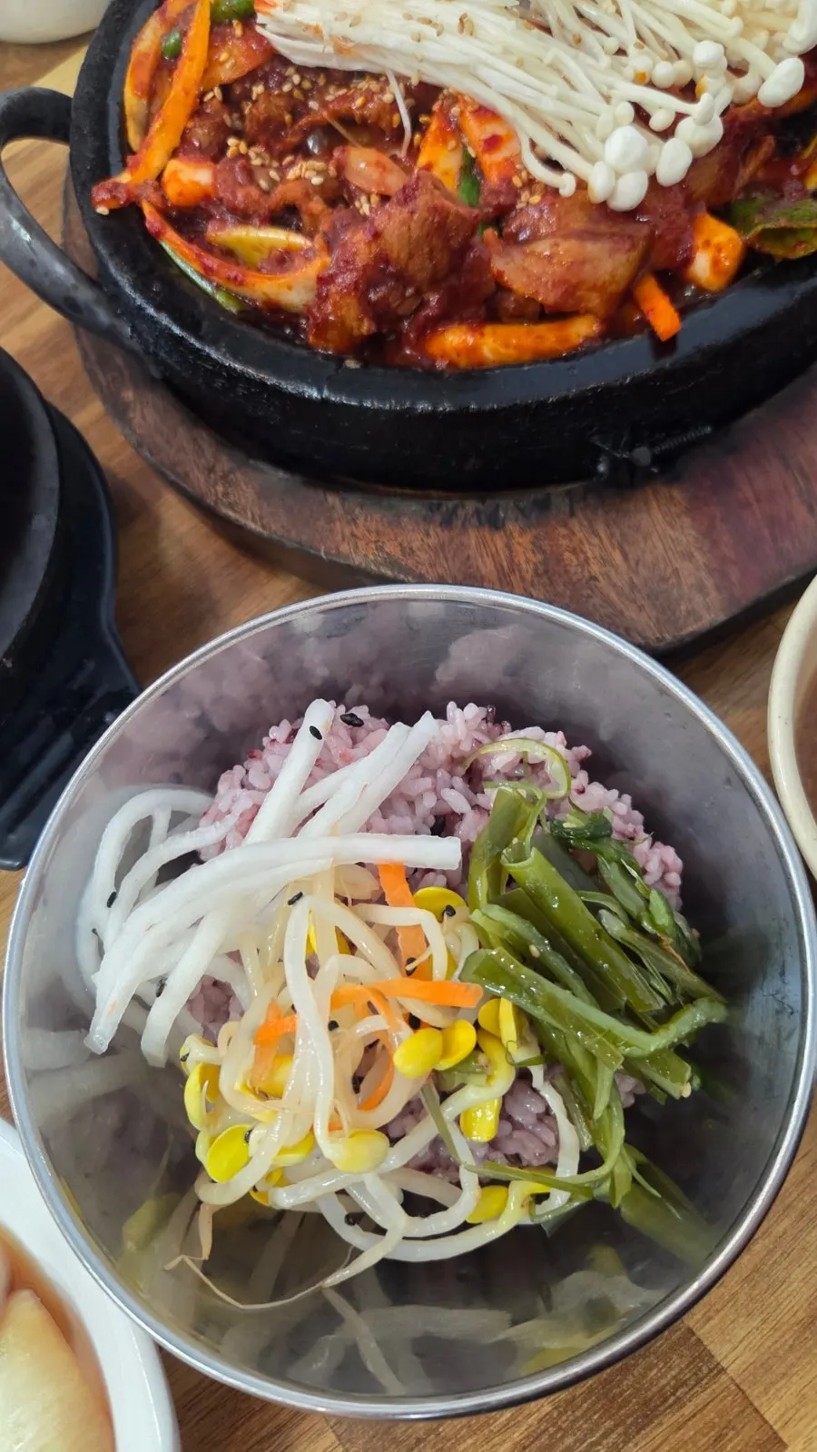 쌈으로 싸 먹는 직화 오제볶음