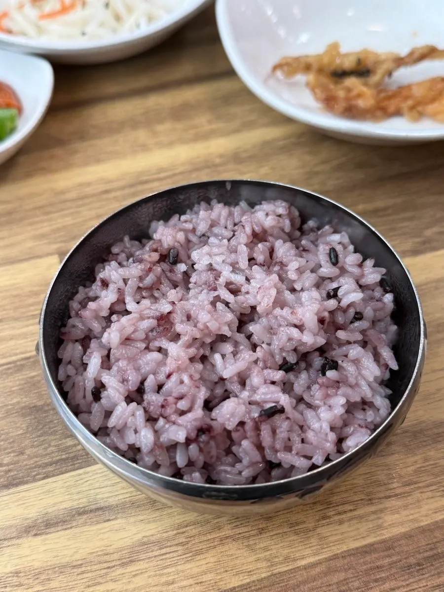 Black rice and country-style cheonggukjang stew