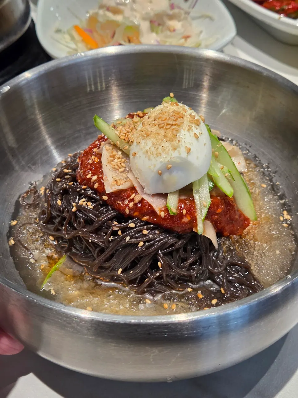 돼지갈비와 곁들인 상차림
