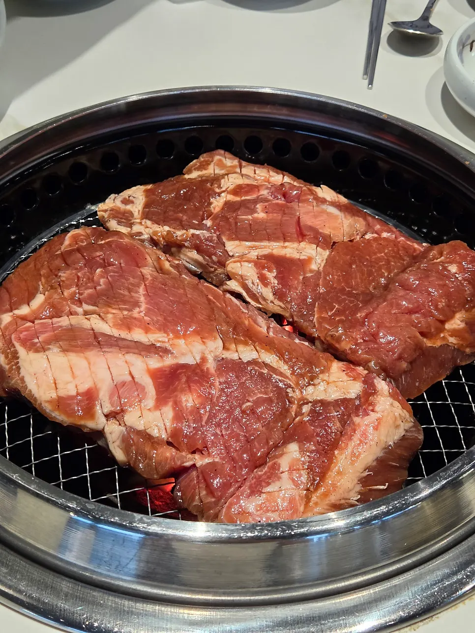 두툼한 양념 돼지갈비 원육