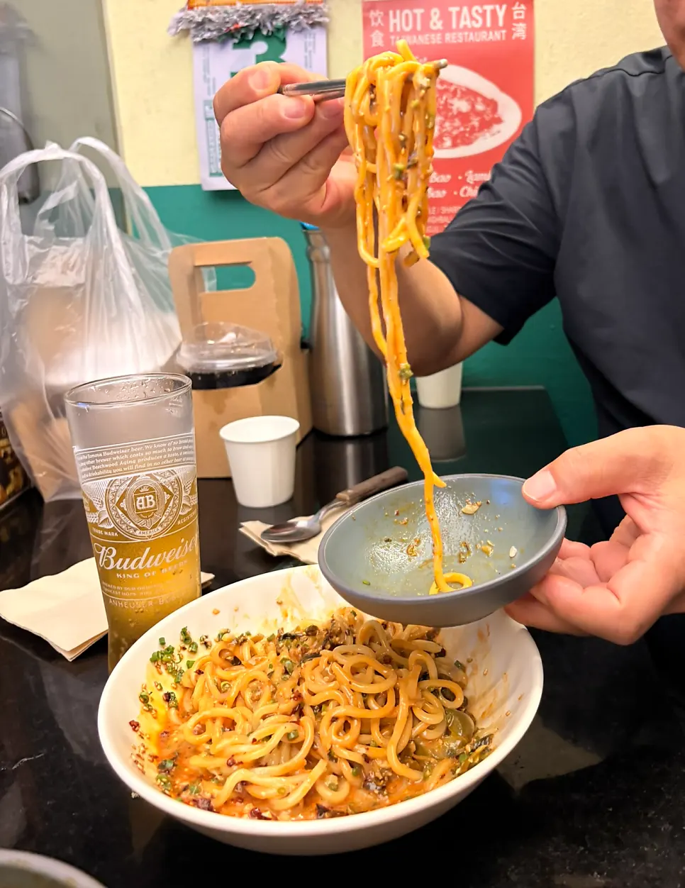 맥주와 함께 즐긴 냉땅콩 비빔면