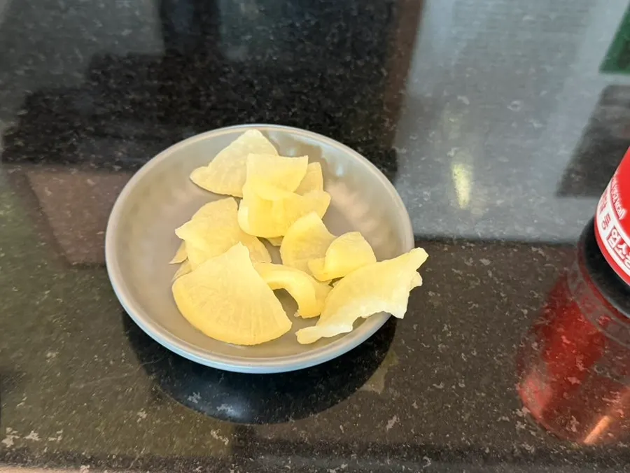 Self-serve pickled radish