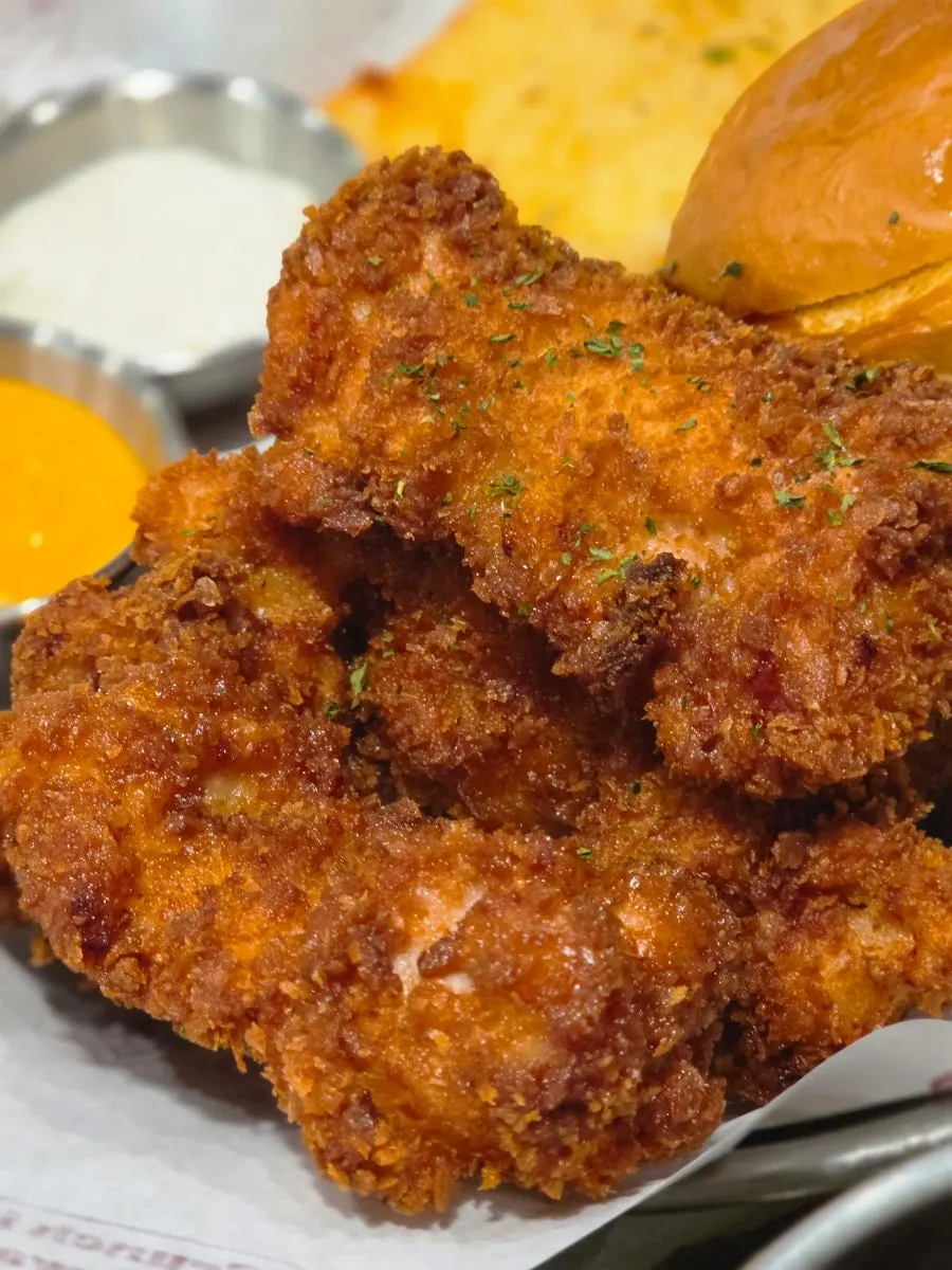 Crispy fried crunch chicken