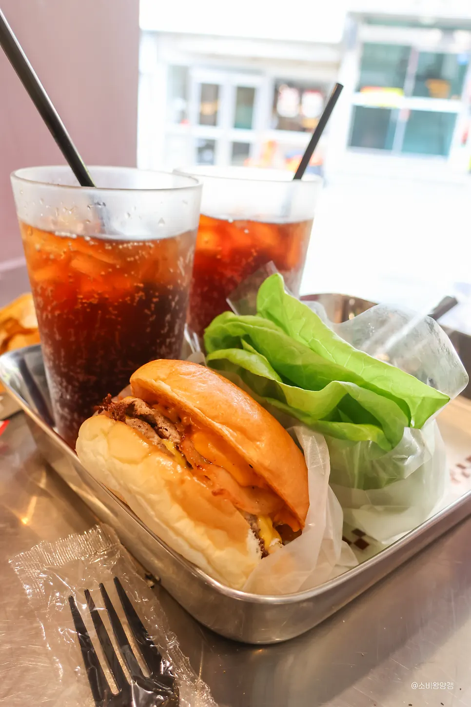 Cross-section of the burger with the lettuce bun swap