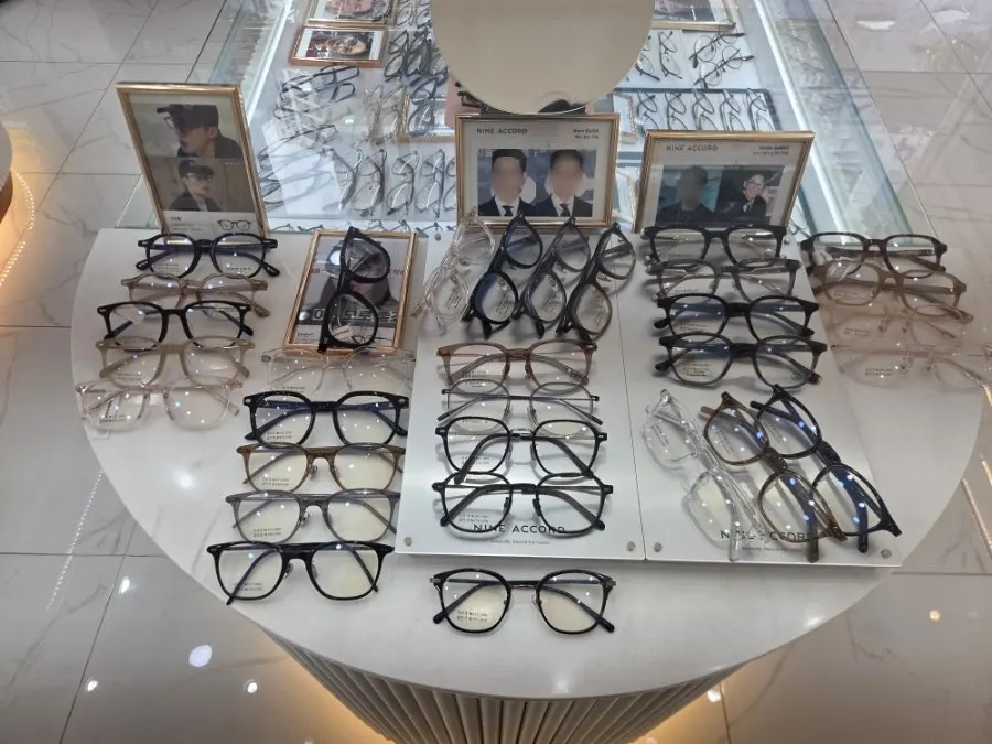 Corner featuring frames worn by celebrities