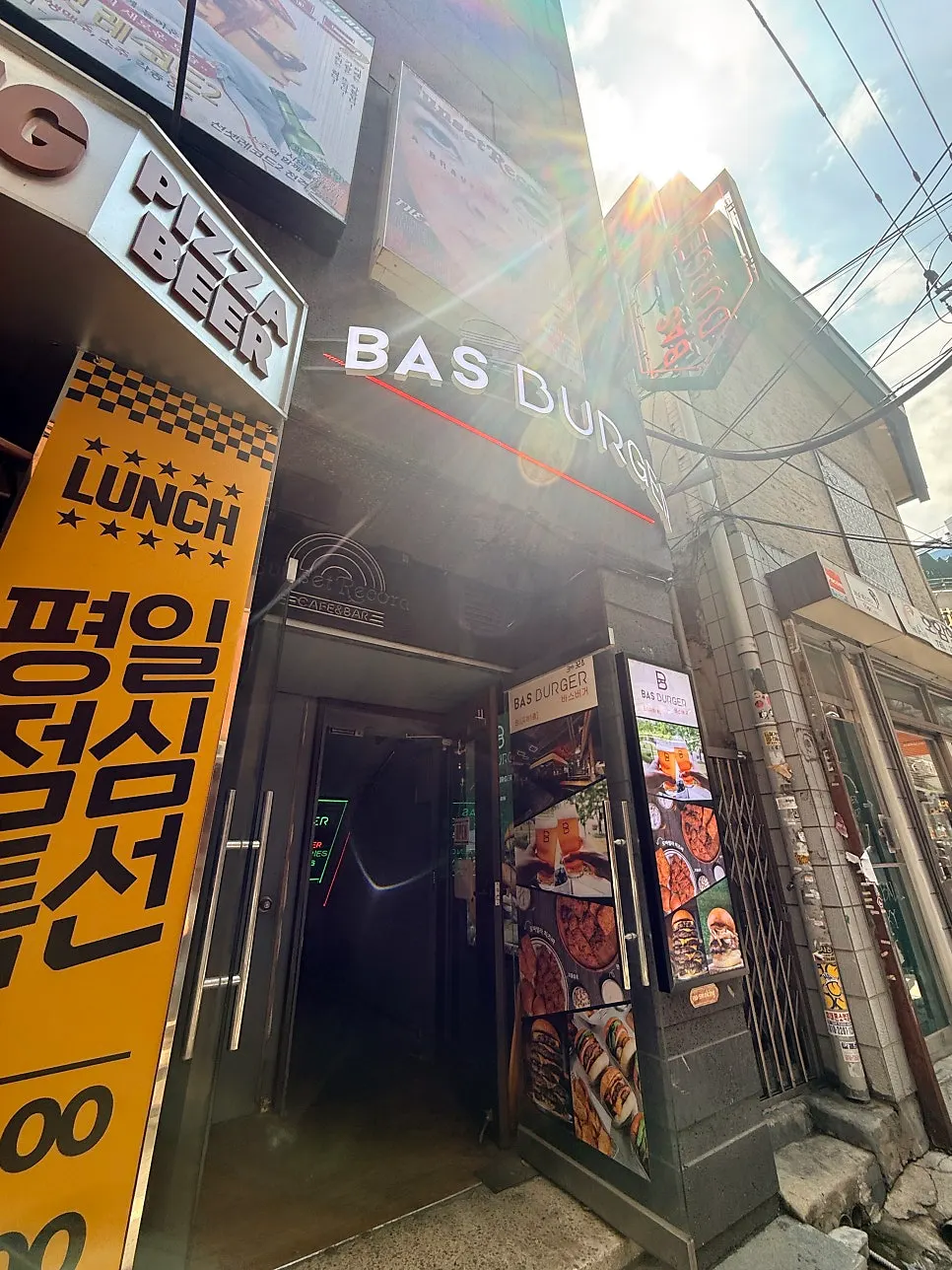 Exterior of BAS Burger Euljiro Branch on Euljiro12-gil