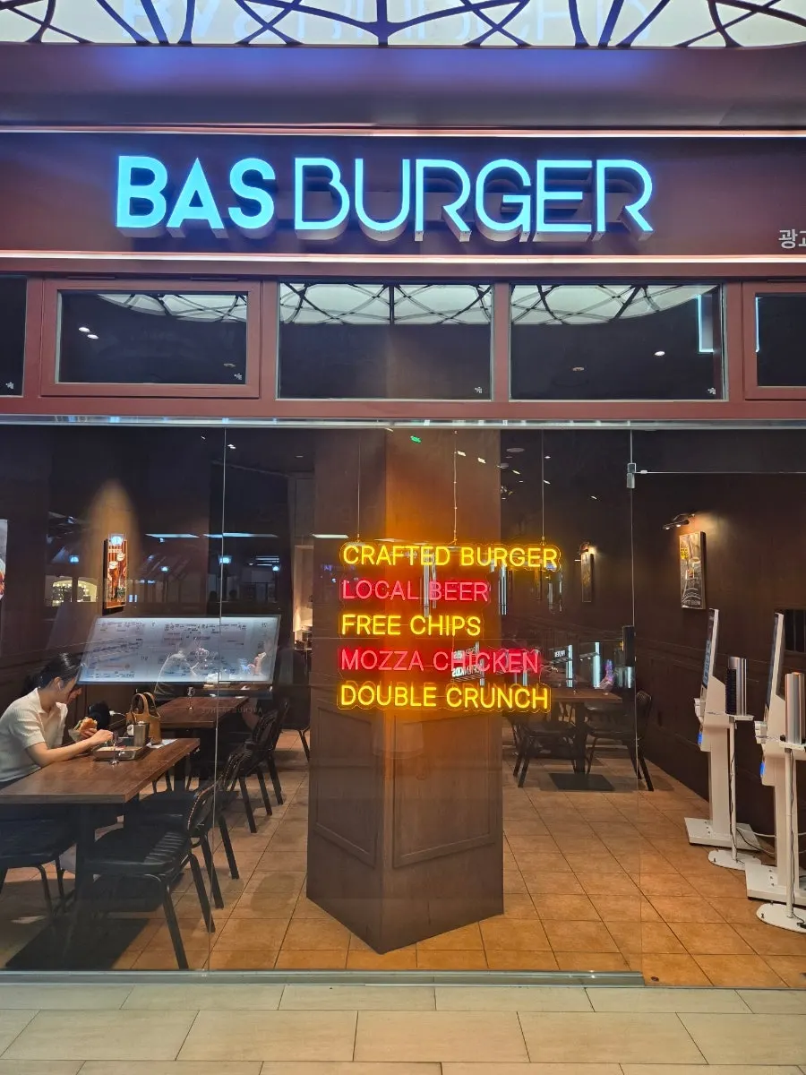 Visit to Base Burger Gwanggyo Avenue France Branch