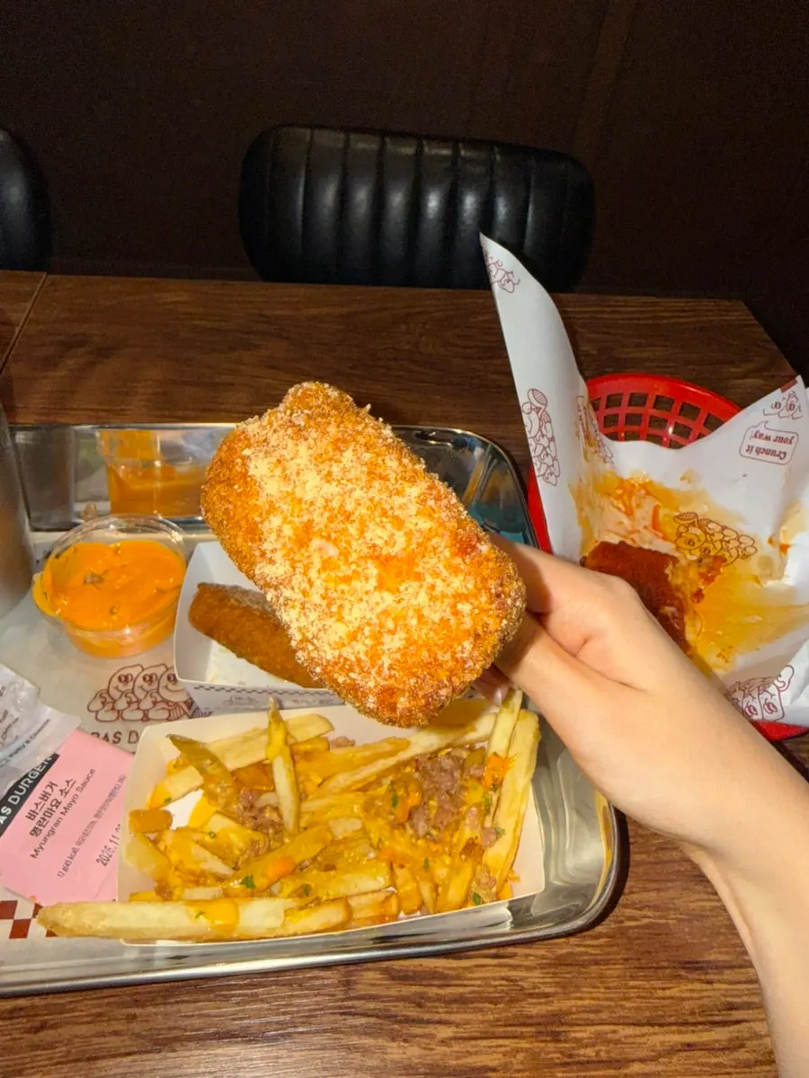 치즈가 늘어나는 모짜치킨바이츠