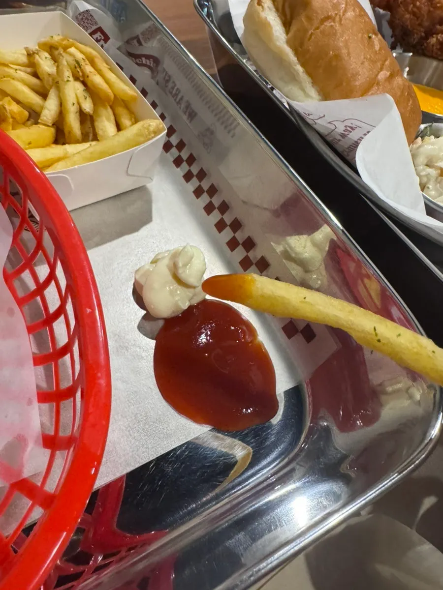 A self-assembled morning bread burger
