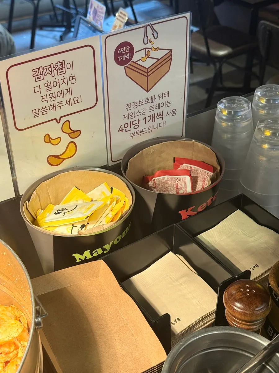 Corner offering free-refill potato chips fried fresh every morning