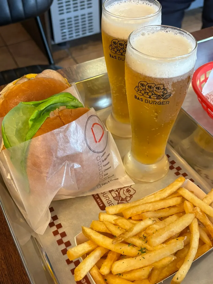 Burger set with drink swapped for Bass Lager beer