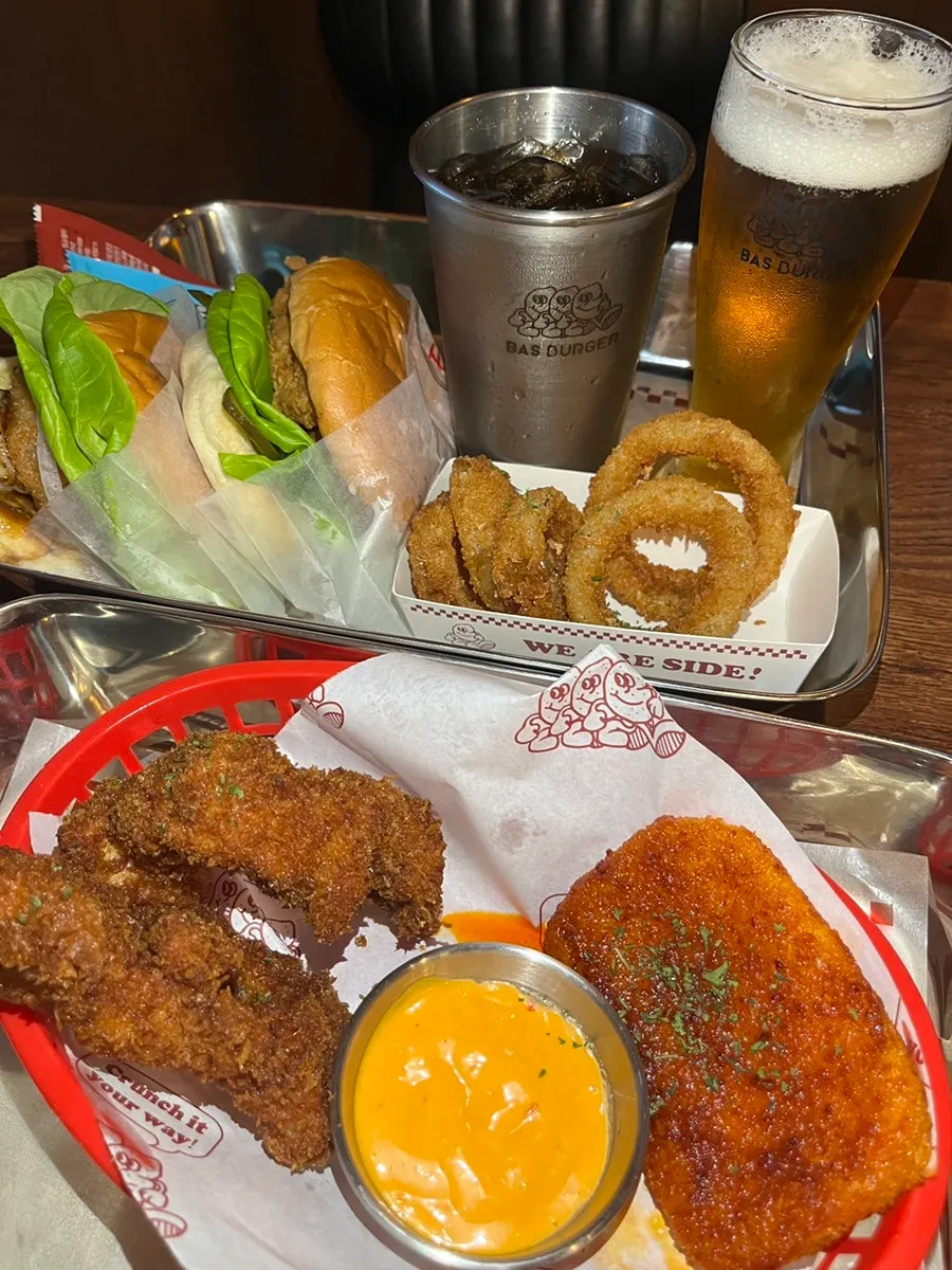 First photo from the visit to Bass Burger Sinyongsan