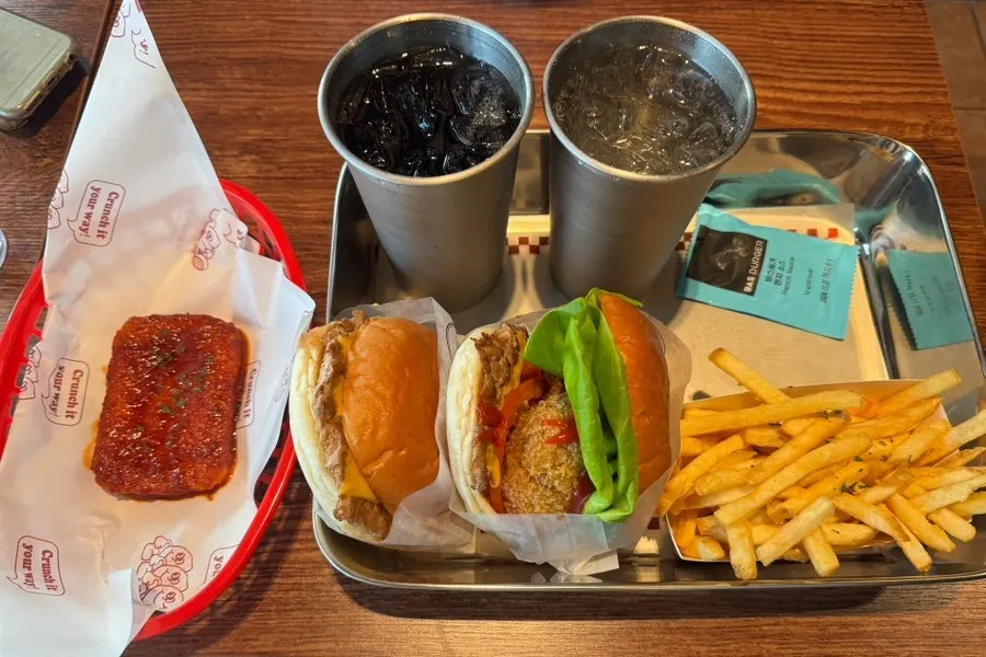 Preview photo of the menu at Base Burger Gwanggyo Avenue France Branch