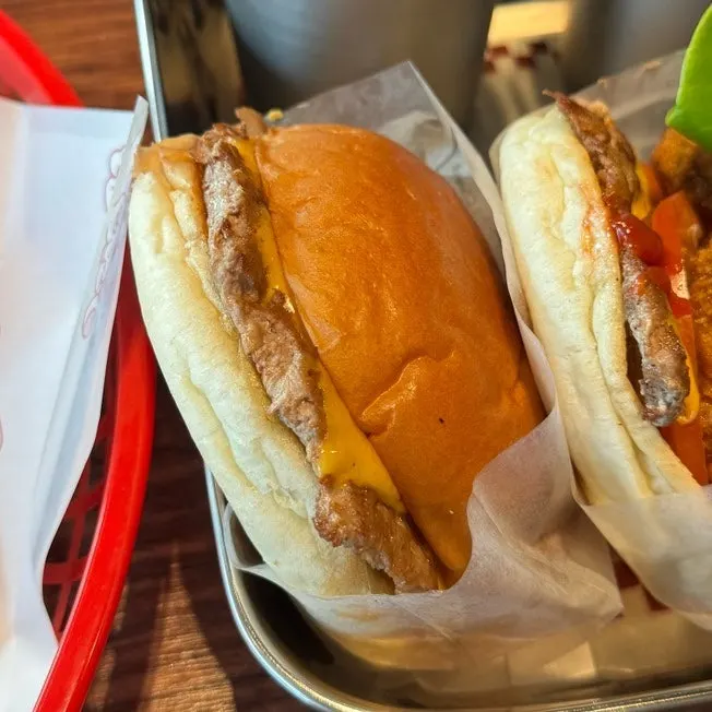 Sriracha cheese burger and mushroom burger