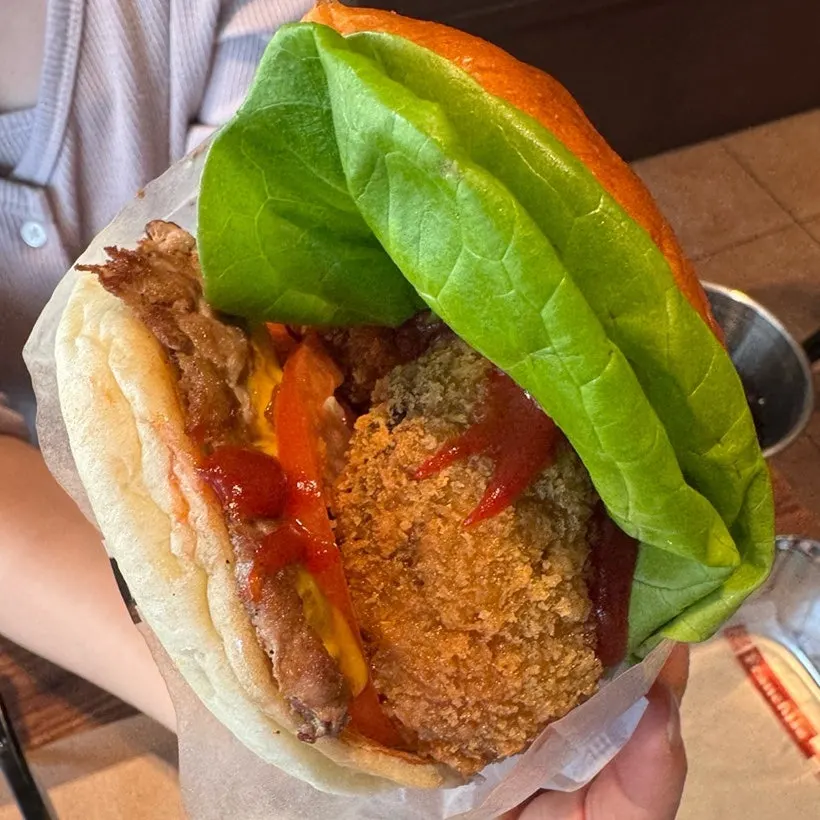 Cross-section of the mushroom burger showing tomato