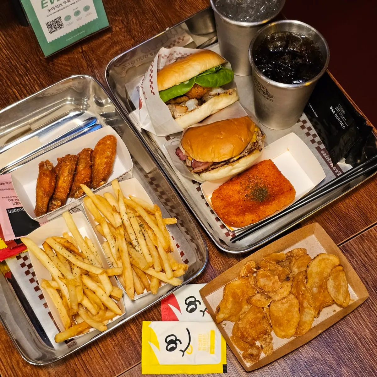 Signature handmade burger photo at Bas Burger Incheon Gyeyang District Office Branch