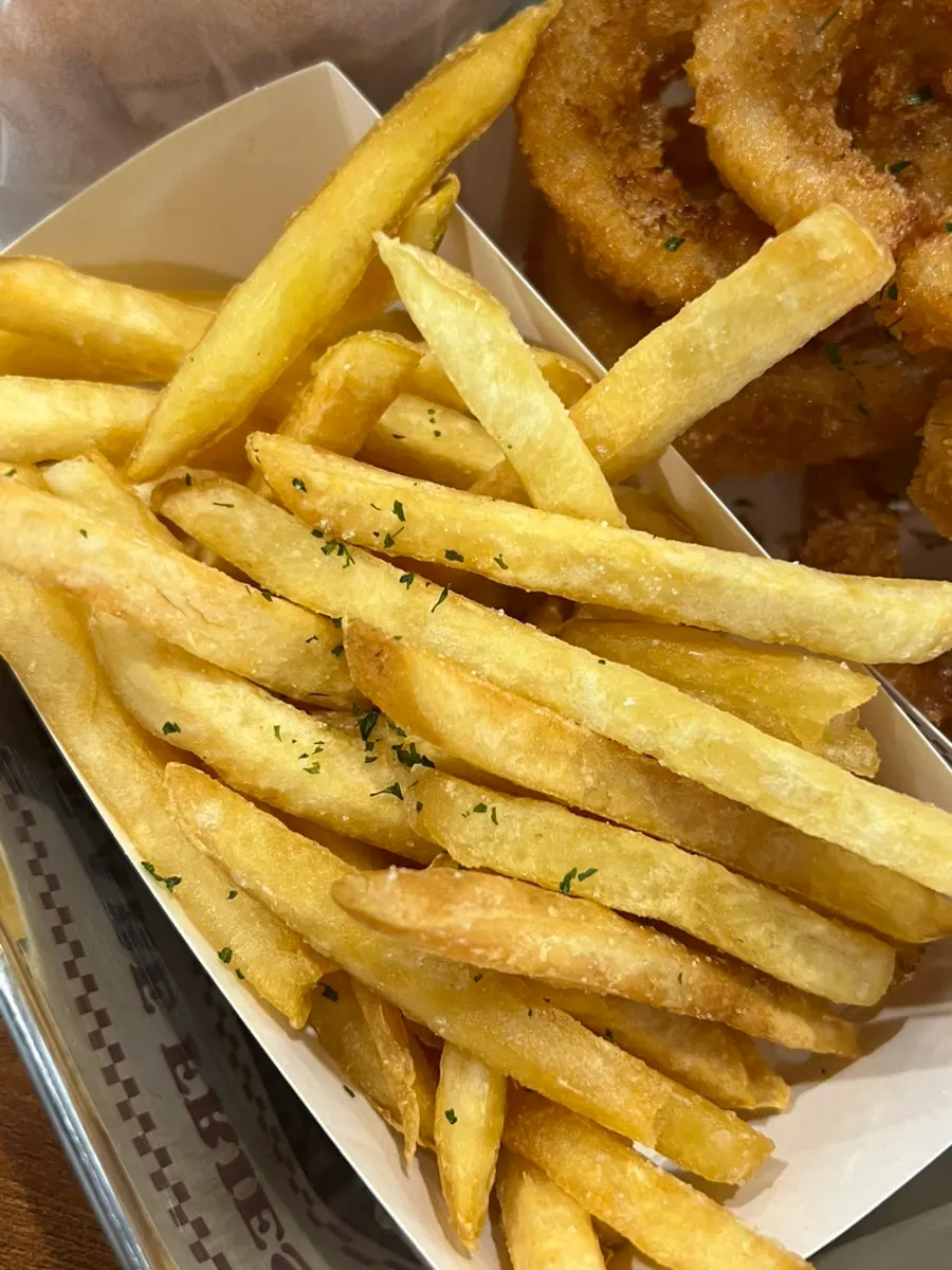 바삭한 어니언링 사이드