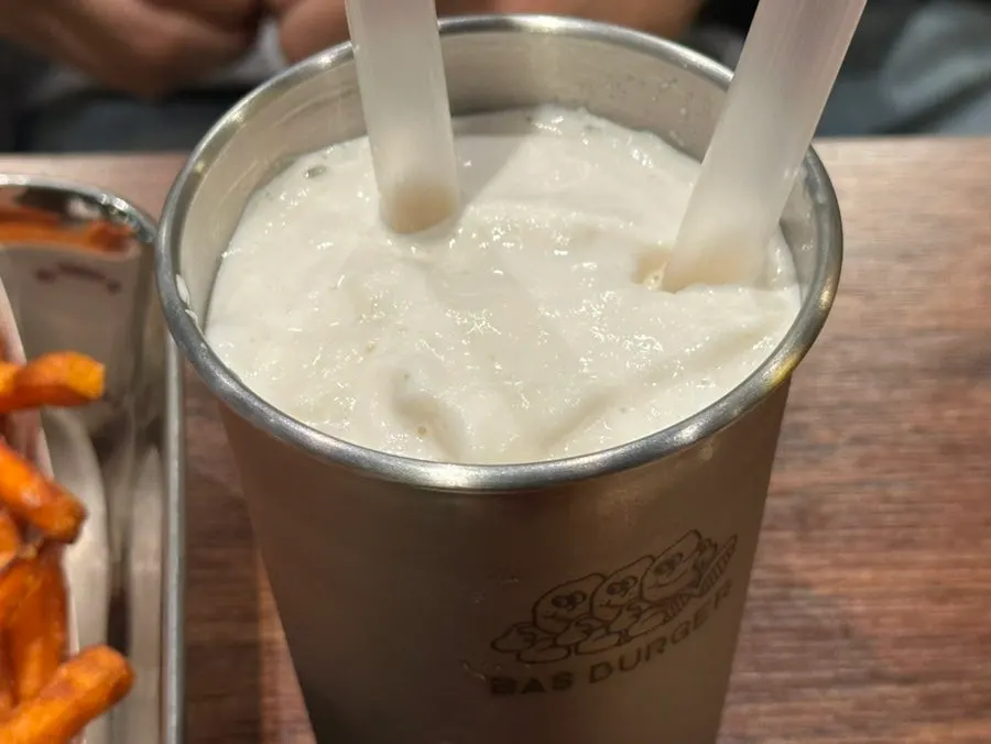 바스버거 바닐라 밀크쉐이크