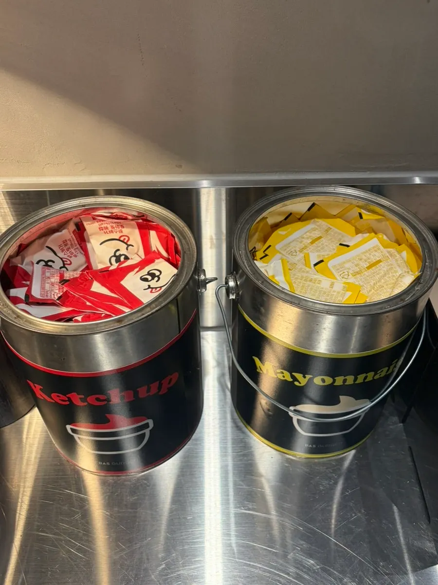 Sauce corner at the self-bar