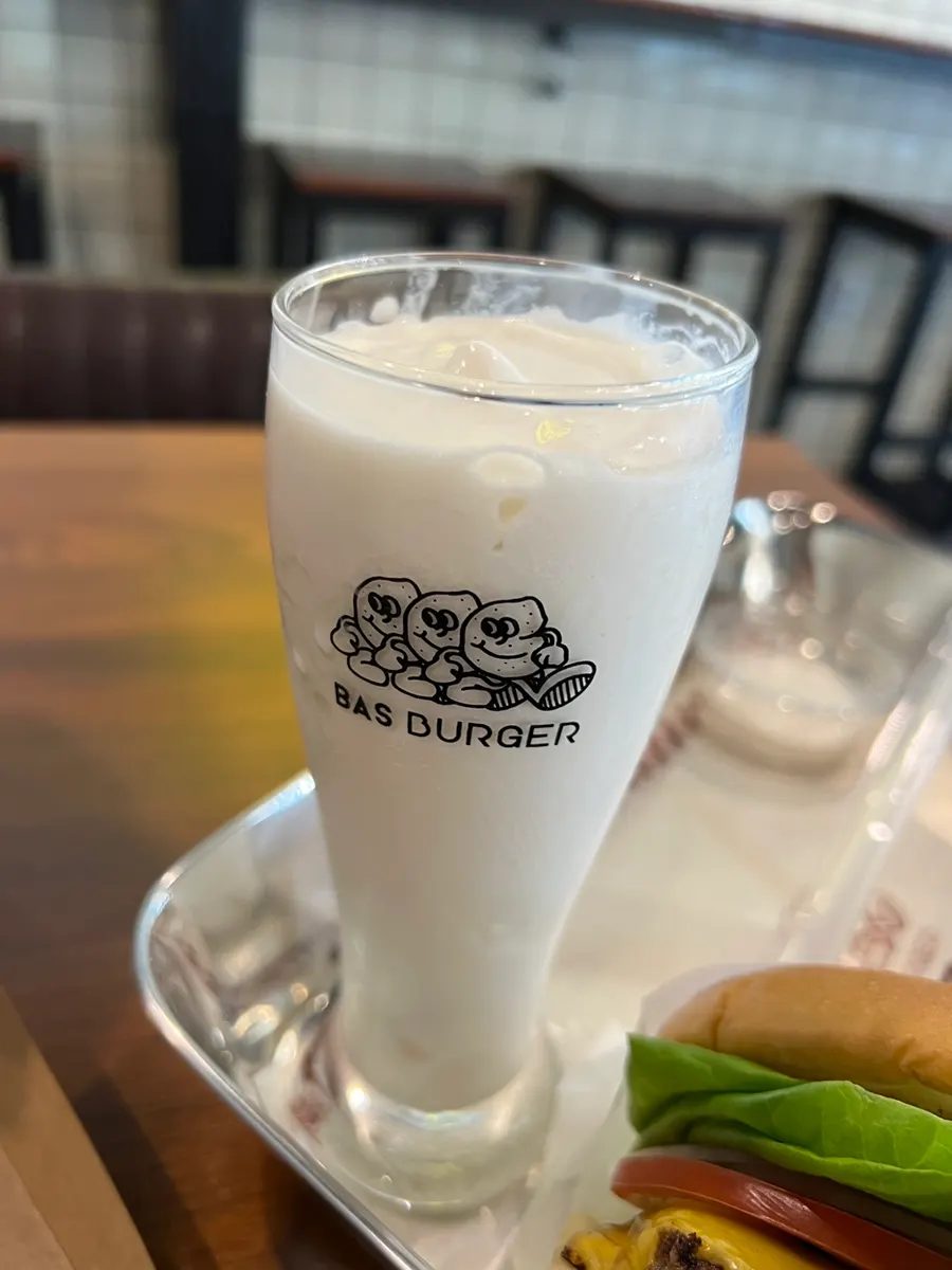 Close-up of the Double Bas Burger