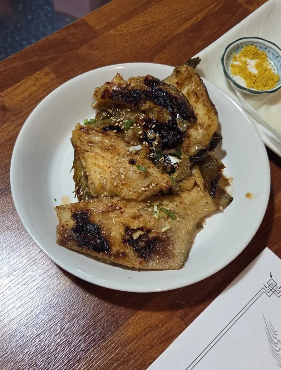 Tuna wrapped in seaweed for eating