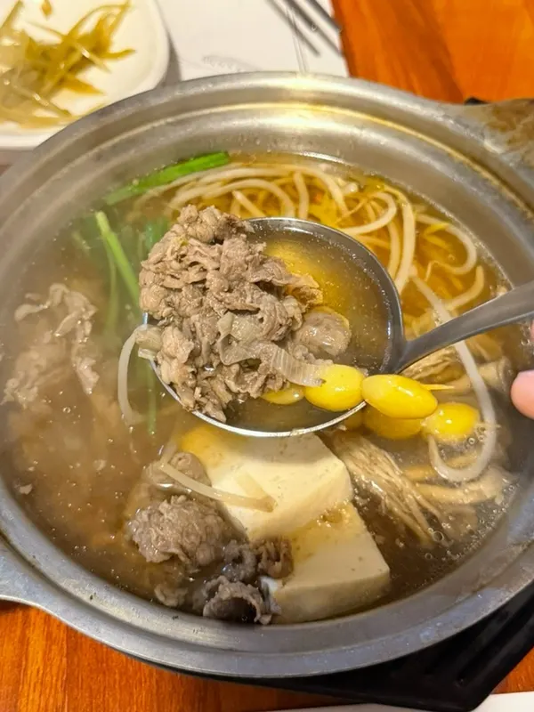 코스 후반에 나온 불고기 전골 냄비