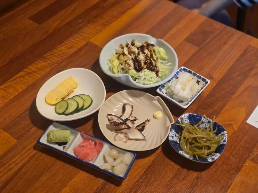 Table set for the assorted sashimi B course for two