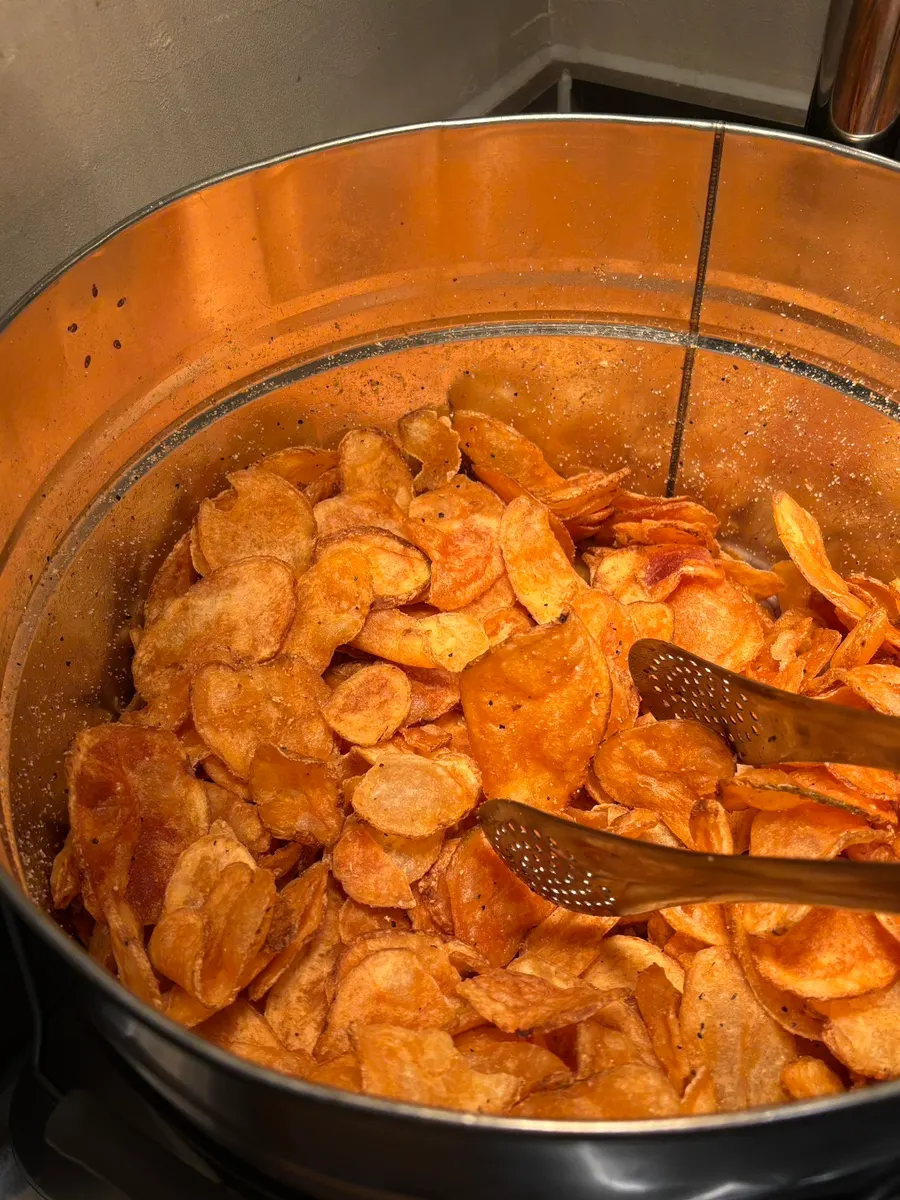 Thick-cut chips on a plate