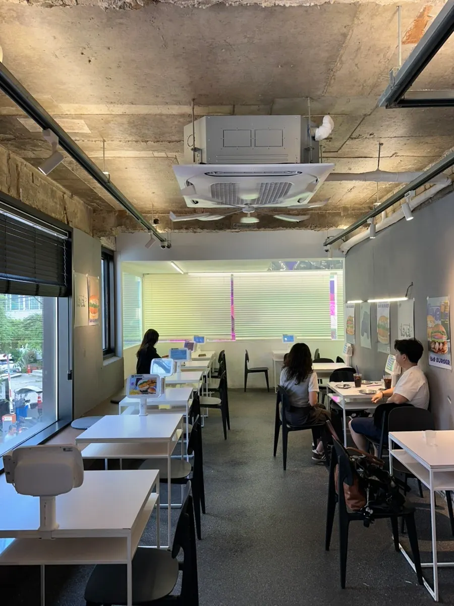 Spacious, clean seating at bd Burger Seongsu