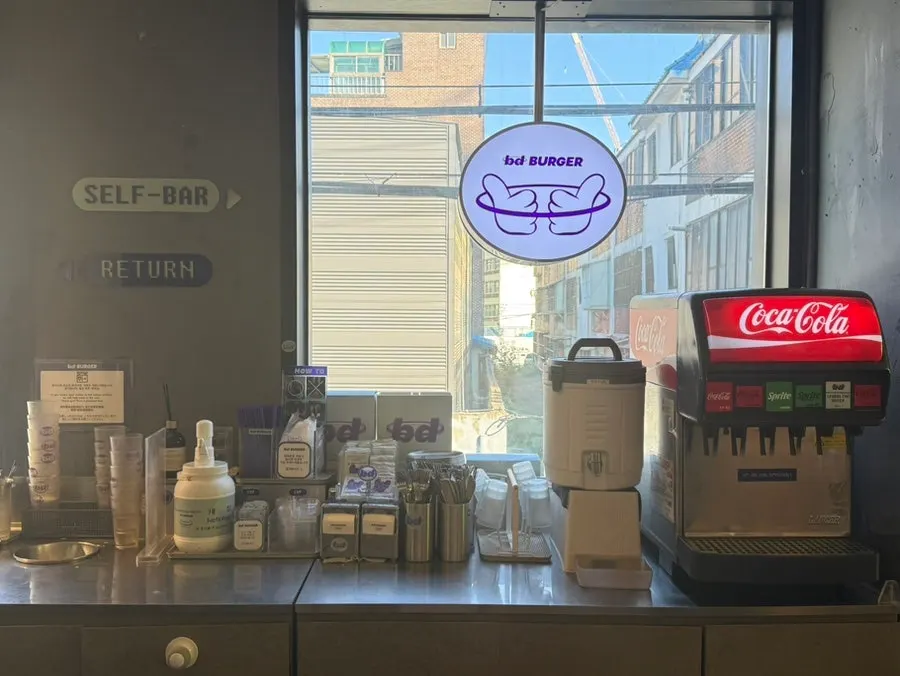 Cutlery corner at the bd Burger Seongsu self-bar