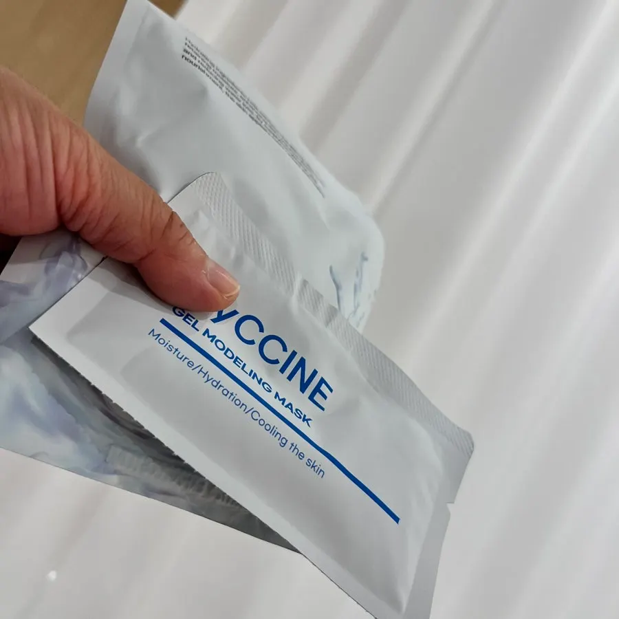 Mask applied for elasticity care
