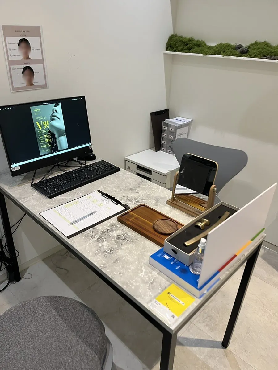 Skin consultation over a warm cup of tea