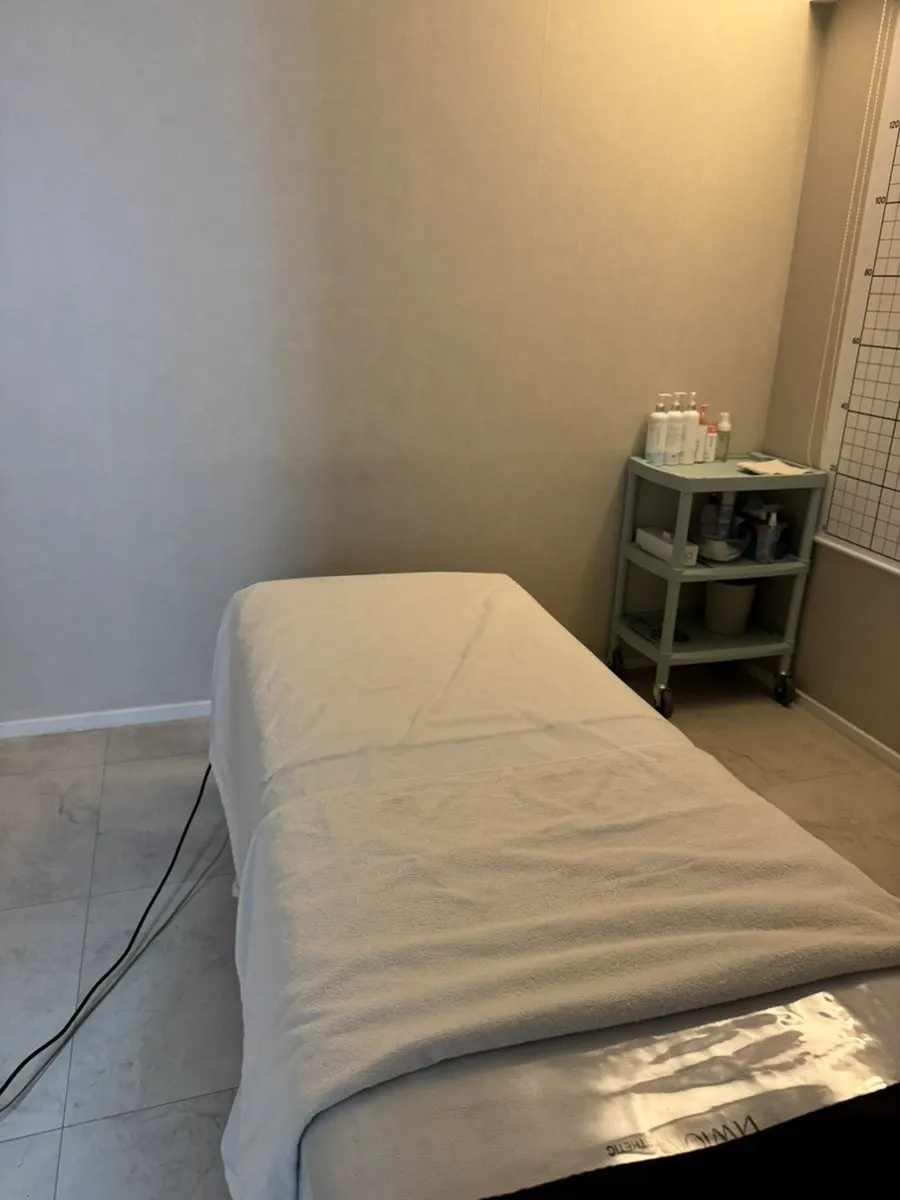 Clean, white-toned interior of Beaute Bundang
