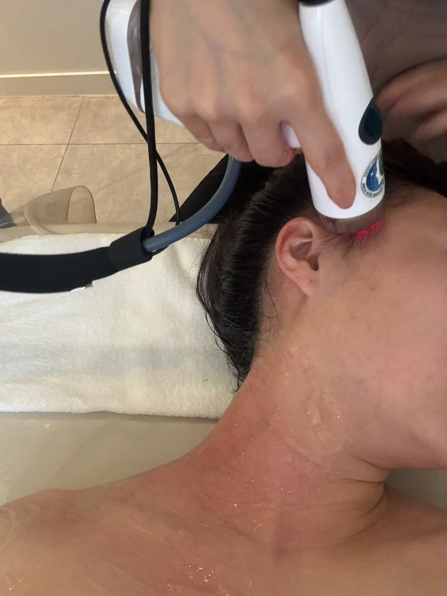 Mid-treatment for the neck and shoulders