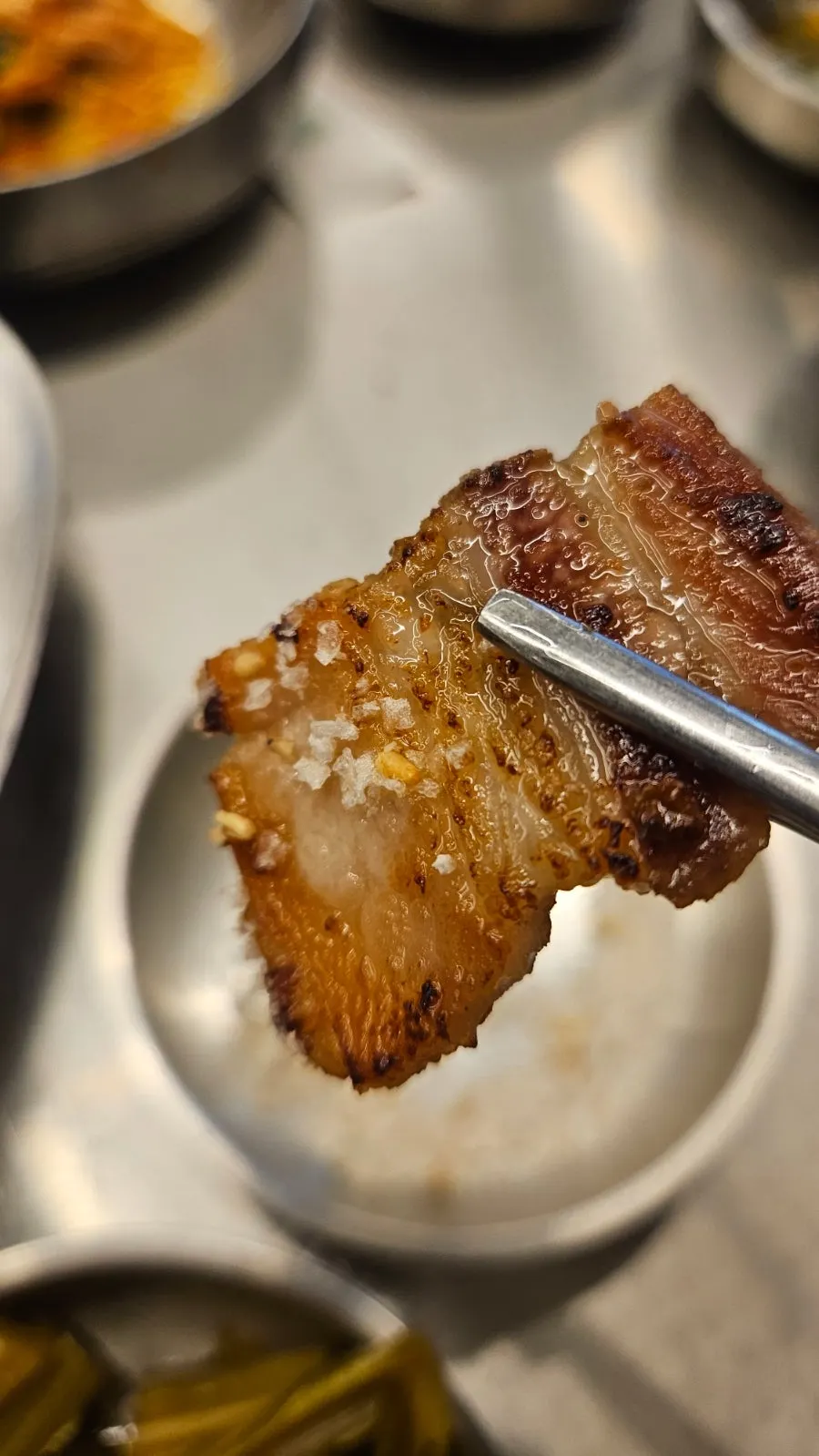 Salt dish for dipping meat
