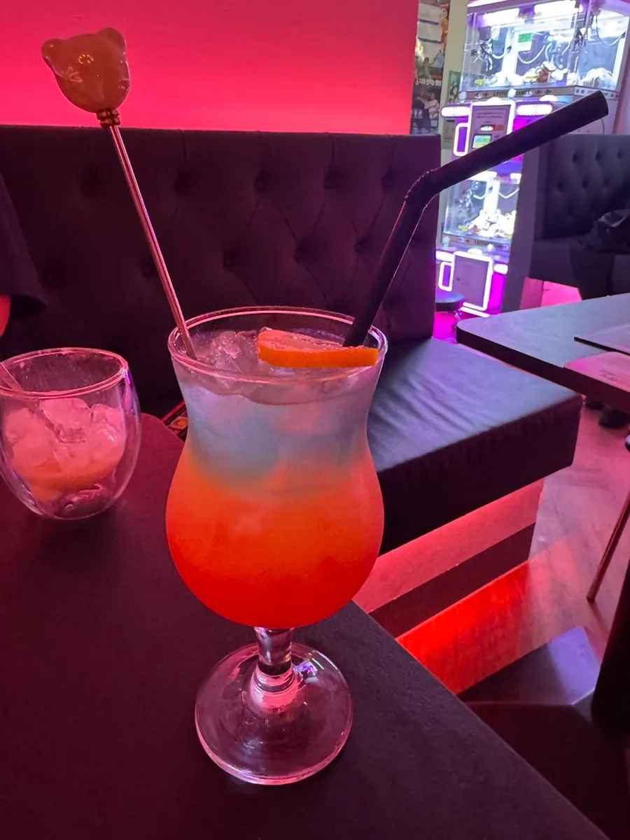 Signature V-Lab Paradise cocktail