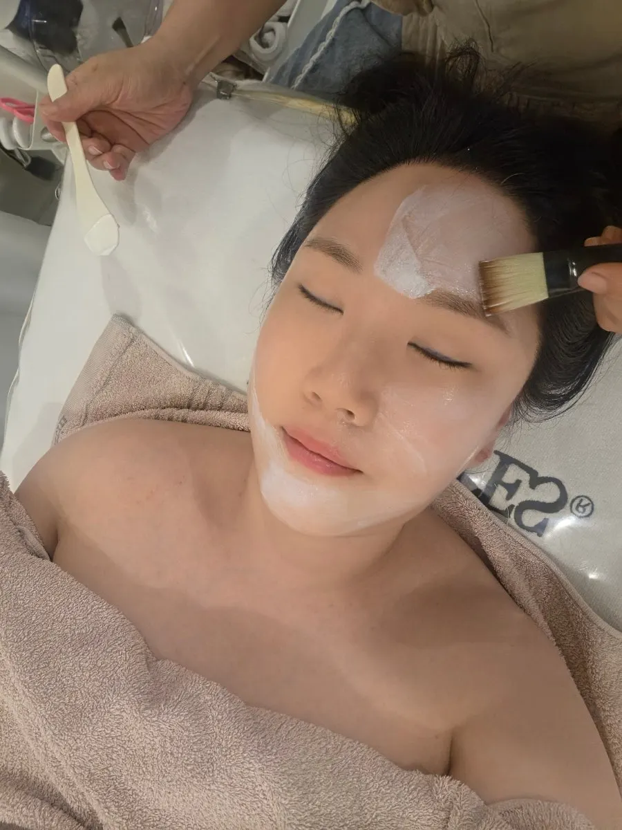 데콜테와 승모근 이완 관리