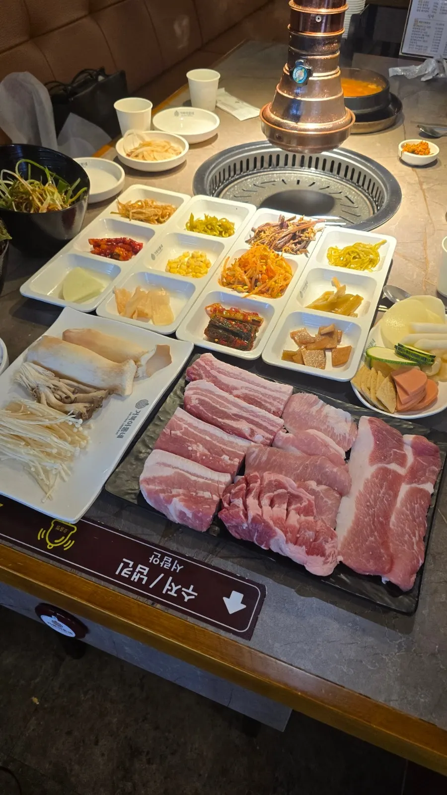 Thickly sliced aged pork served on one plate