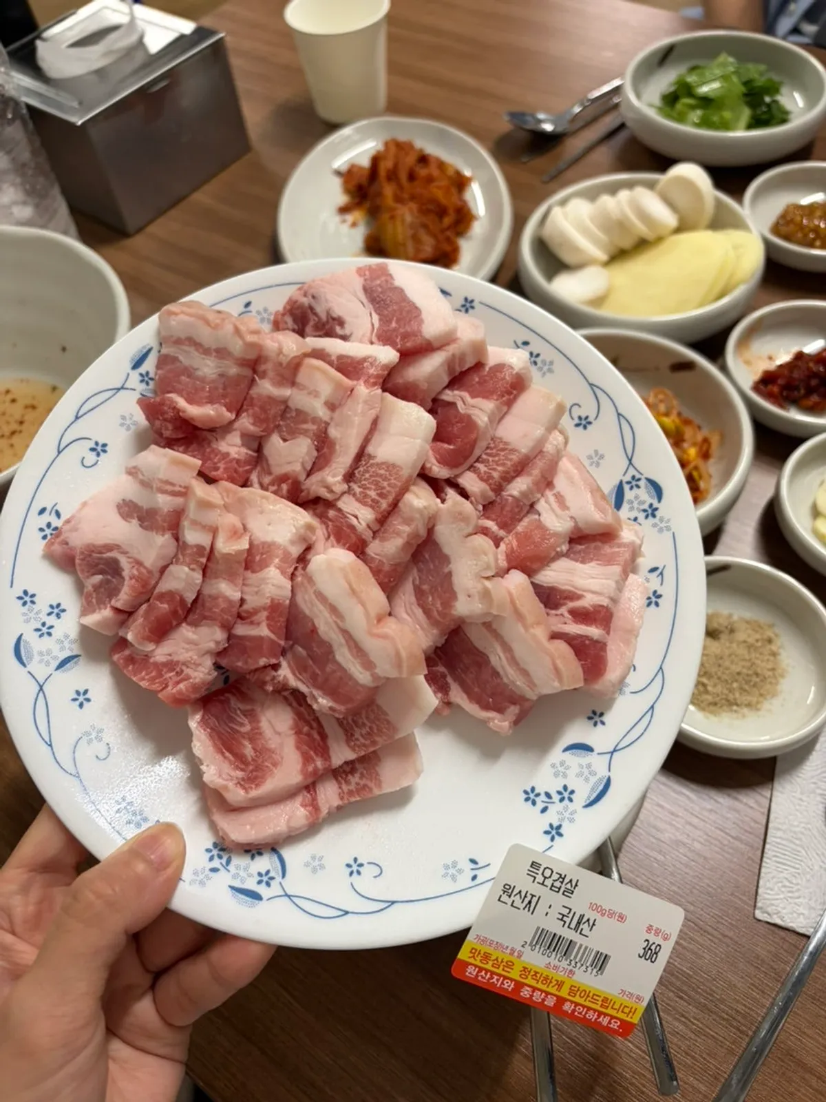 切好方便食用的特五花肉3人份