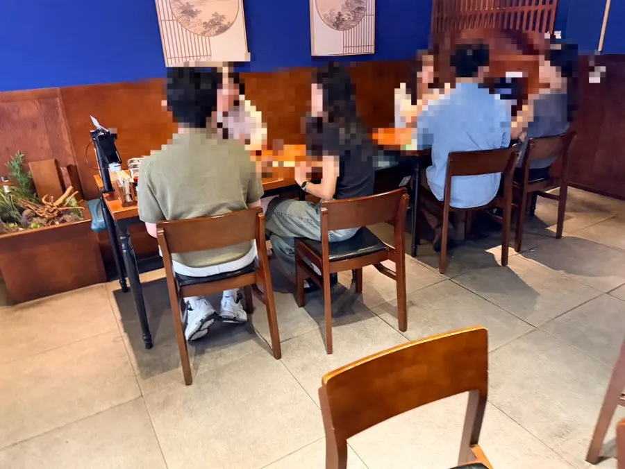 점심시간 전 만석에 가까운 류센소 범어점 좌석
