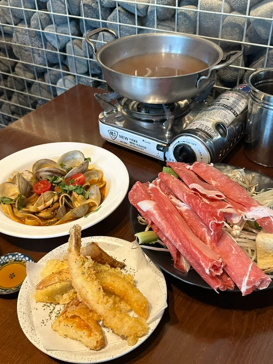 차가운 음식에 이어 나온 따뜻한 요리들